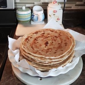 Meet your Posher, Rose